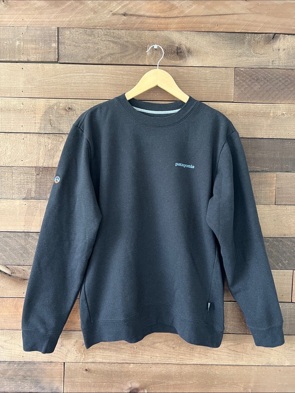 Patagonia Unisex Fitz Roy Icon Uprisal Crew Sweatshirt in Black/Gray Size WL/MM